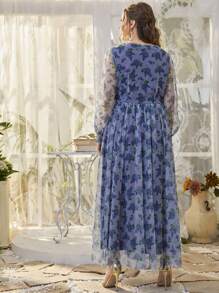 Plus Allover Floral Print V Neck Dress - Blue - View 2