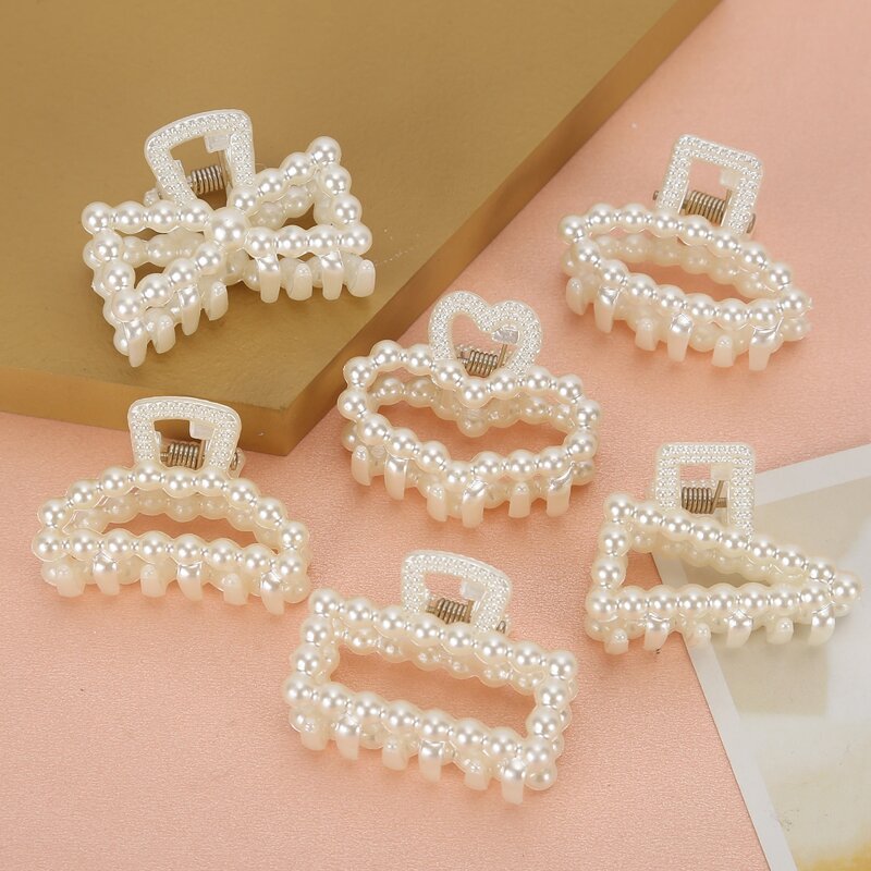 

6pcs Faux Pearl Decor Hair Claw, White