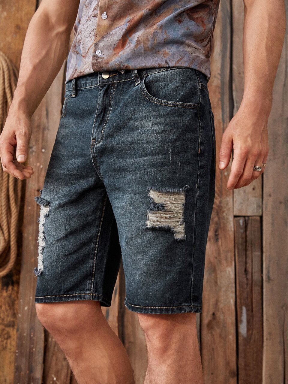 Men Ripped Pocket Denim Shorts