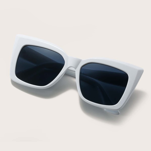 

Cat Eye Sunglasses