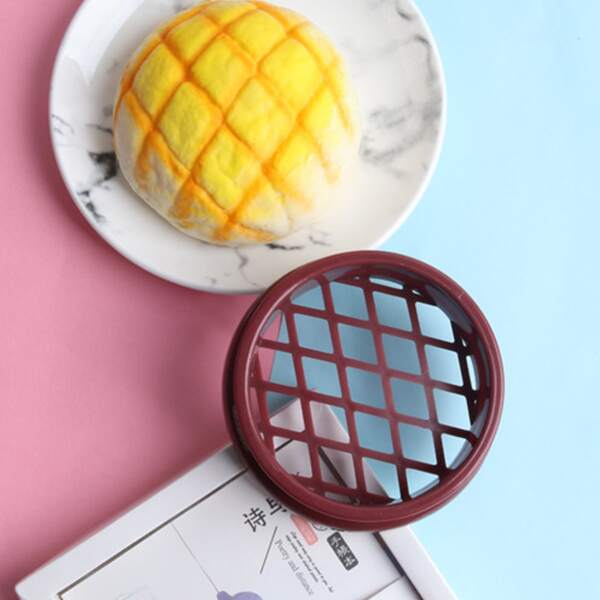 

1pc Random Pineapple Bun Mold, Multicolor