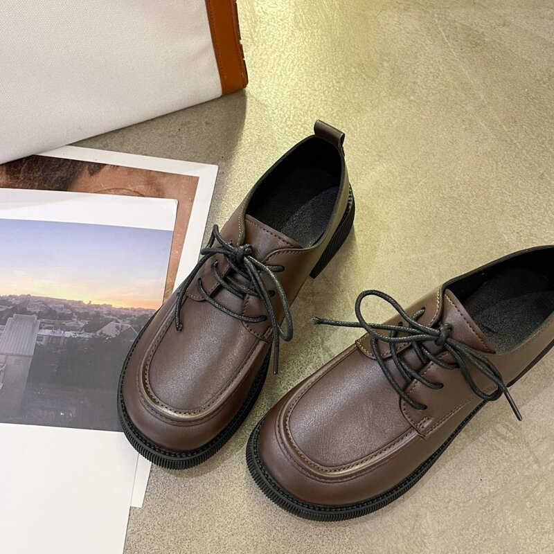 

Minimalist Lace-up Front Oxfords, Brown
