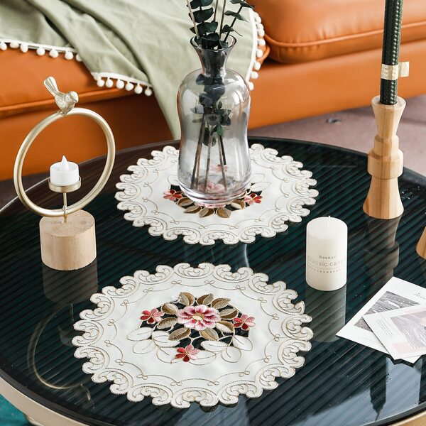 

1pc Flower Embroidery Placemat, Multicolor