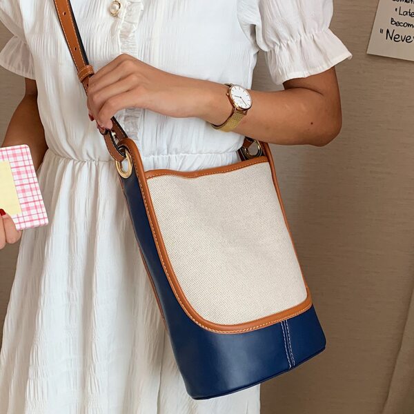 

Large Capacity Canvas Bucket Bag, Blue
