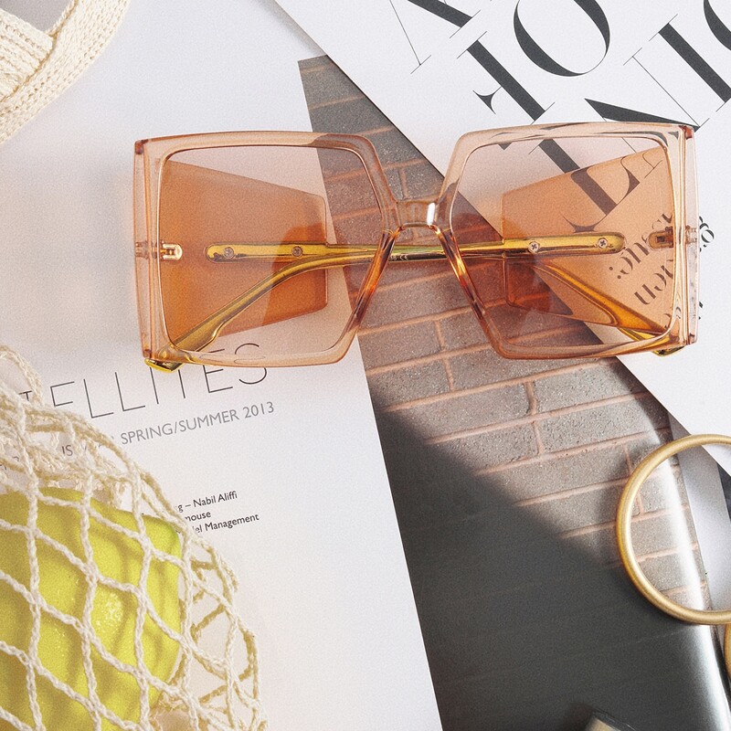 

Square Frame Sunglasses