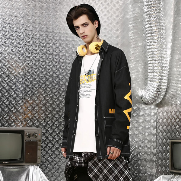 

Men Cartoon Face & Slogan Graphic Topstitching Drop Shoulder Jacket, Black
