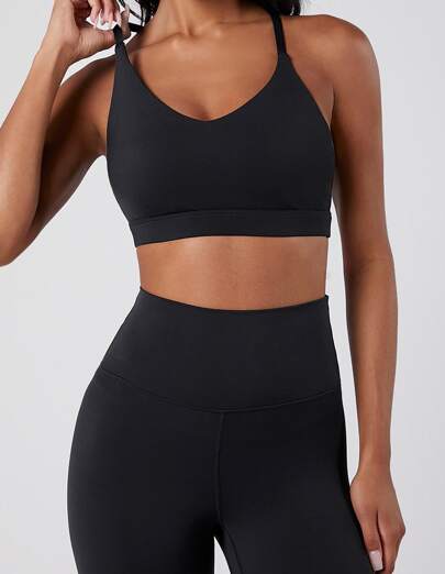 حمالة صدر رياضية بحزام قابل للتحويل من FeatherFit™