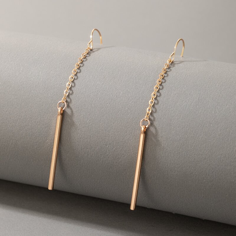 

Minimalist Chain Design Earrings, Gold