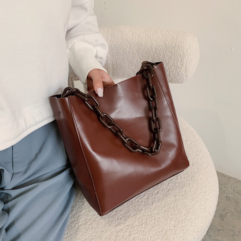 

Minimalist Chain Shoulder Tote Bag, Coffee brown