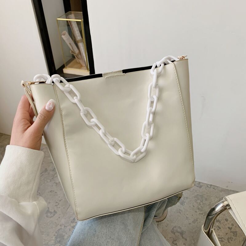 

Minimalist Chain Shoulder Tote Bag, White