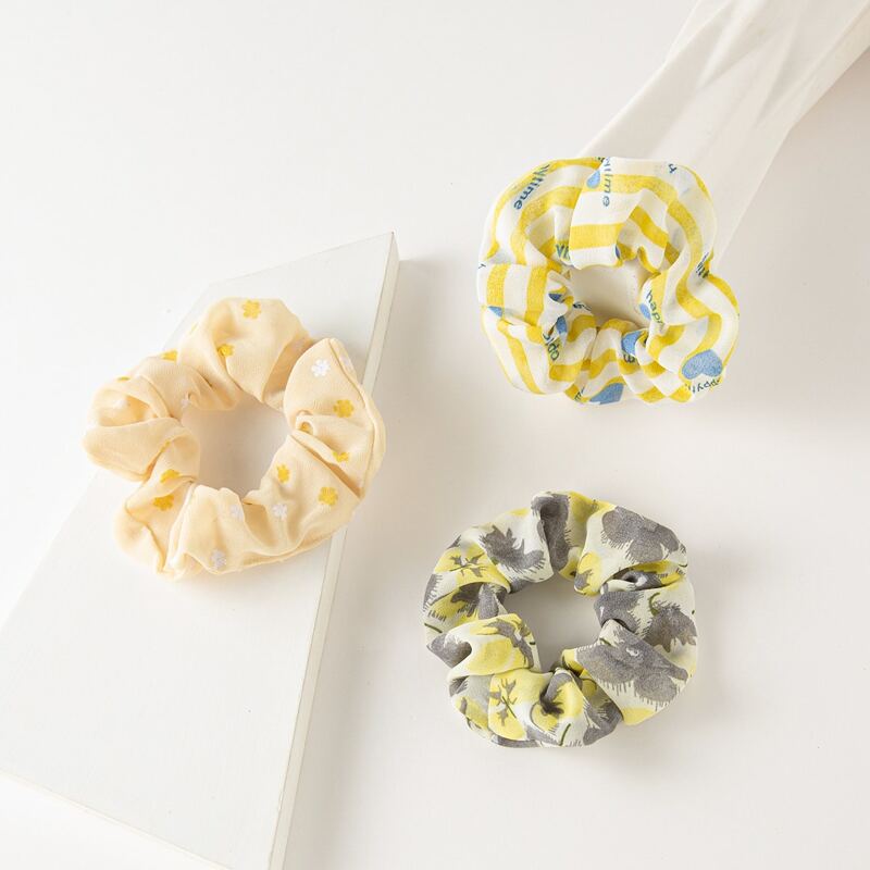 

3pcs Graphic Scrunchies, Multicolor