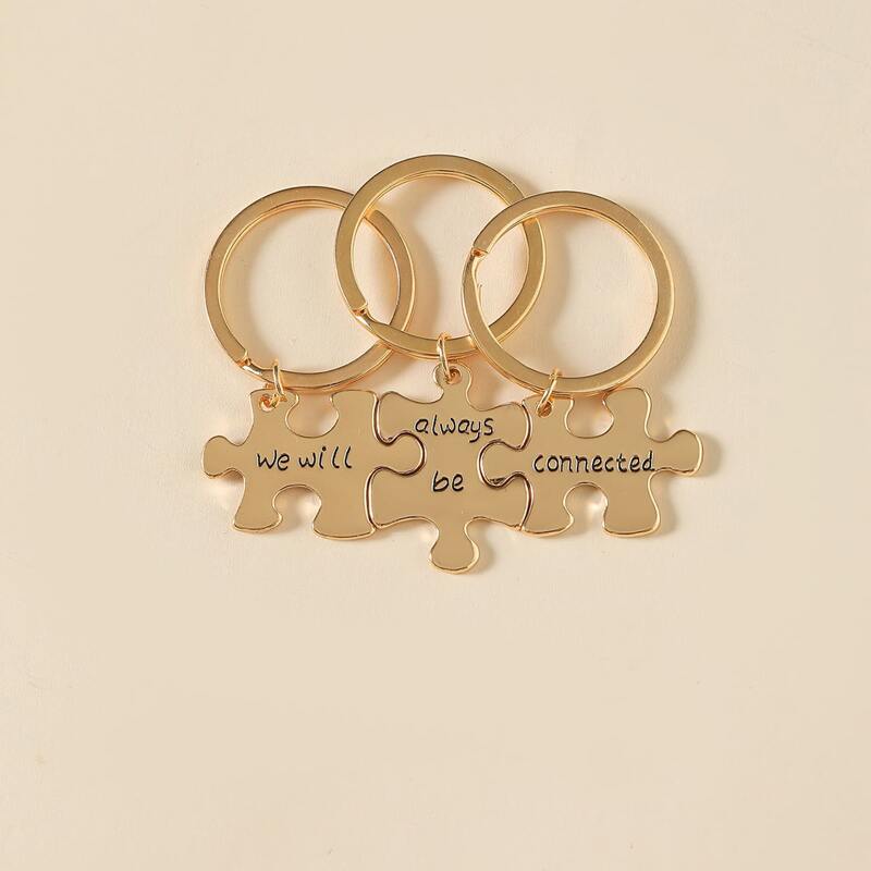 

3pcs Letter Graphic Keychain, Gold