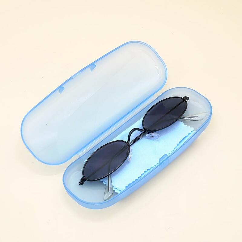 

Oval Frame Sunglasses, Black