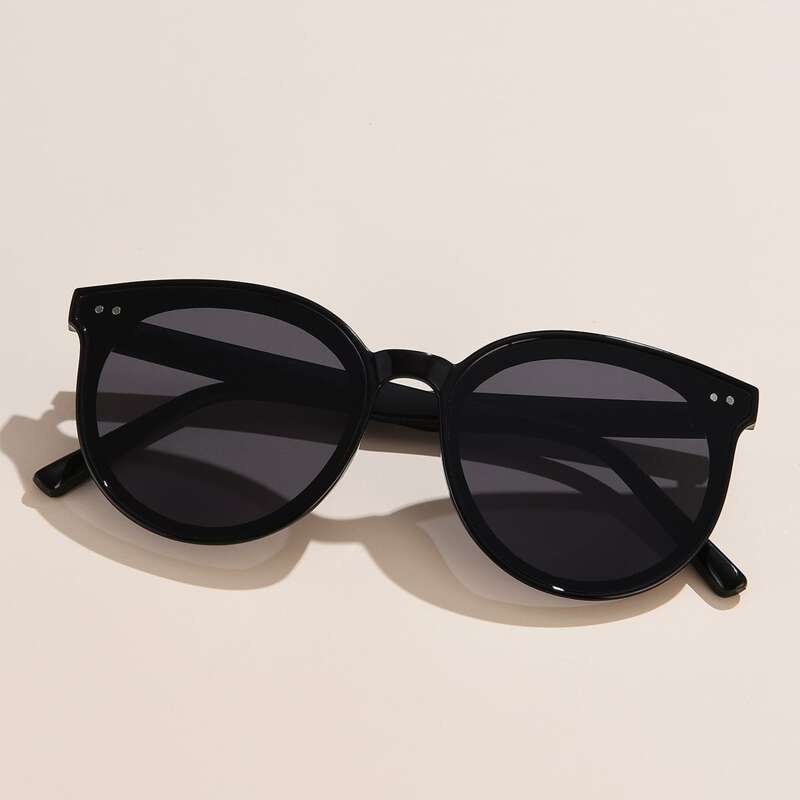 

Round Frame Sunglasses