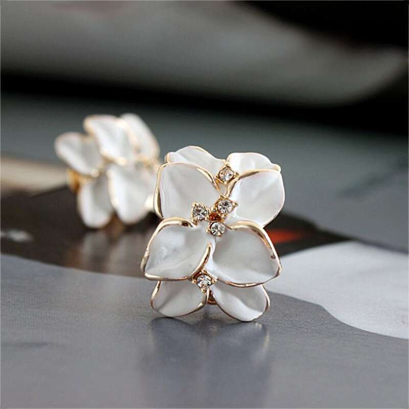 

Rhinestone Decor Floral Design Earrings, White