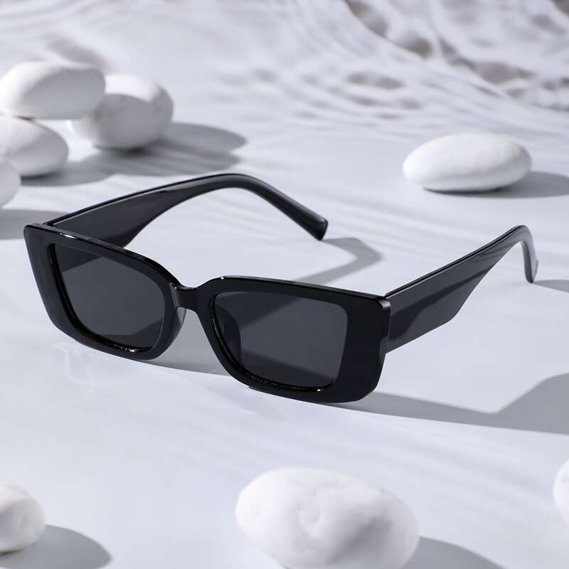 

Cat Eye Sunglasses
