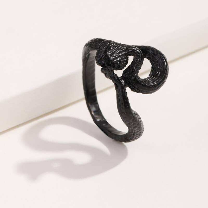 

Snake Design Ring, Black