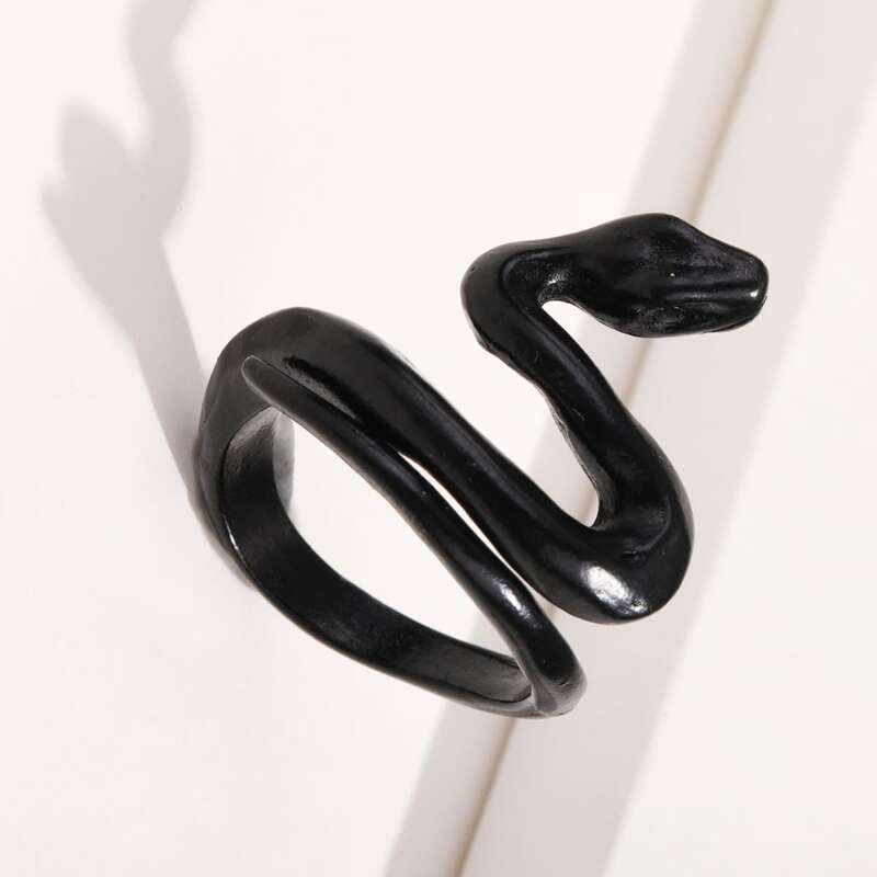 

Snake Design Ring, Black