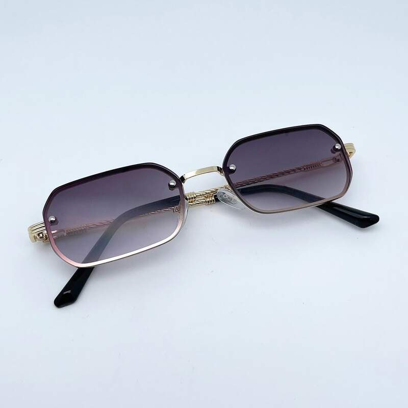 

Metal Frame Tinted Lens Sunglasses