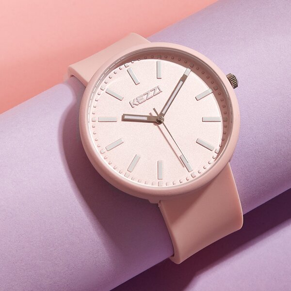 

Silicone Strap Quartz Watch
