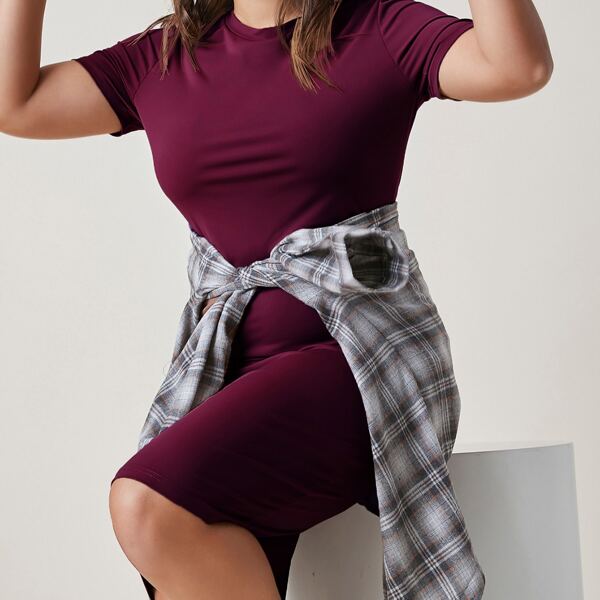 

Plus Split Hem Solid Dress, Red violet