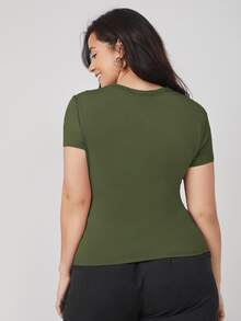 SHEIN BASICS 大碼圓領素色緊身T恤 - 軍綠色 - 查看 3