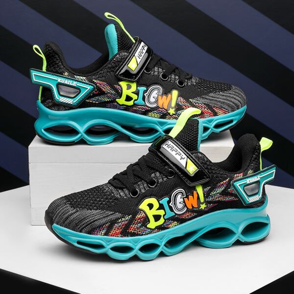 

Boys Colorblock Letter Graphic Running Shoes, Black