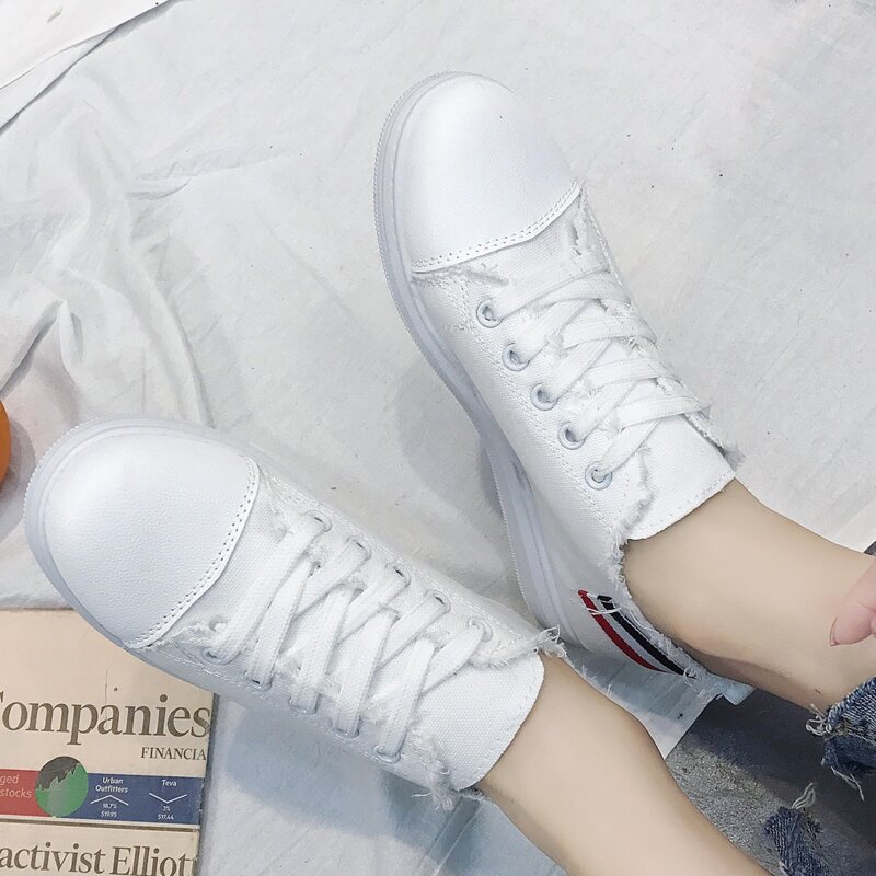 

Striped Pattern Canvas Sneakers, White