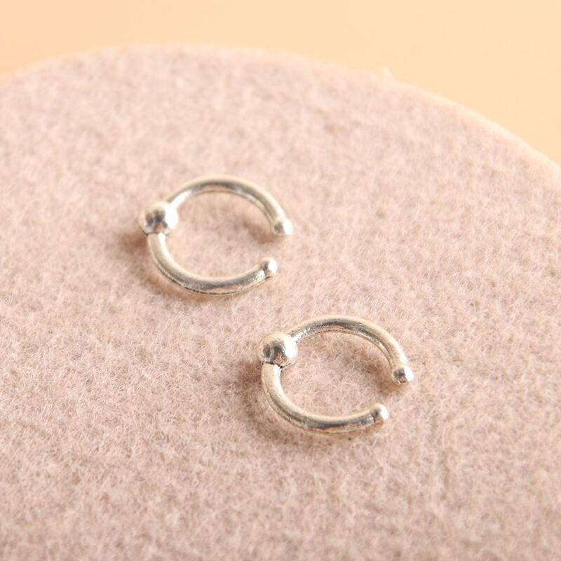 

2pcs Minimalist Ear Cuff, Silver