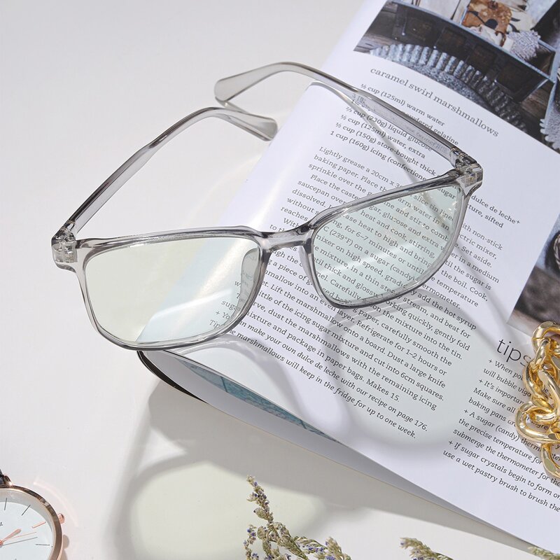 

Color Changing Square Frame Sunglasses
