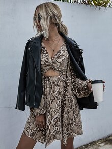 Snakeskin Print Cut Out Twist Front Lantern Sleeve Dress - Multicolor - View 5