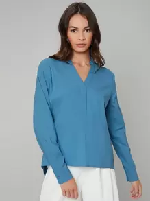 BizChic Top de cuello notch bajo irregular unicolor - Azul - Ver 1