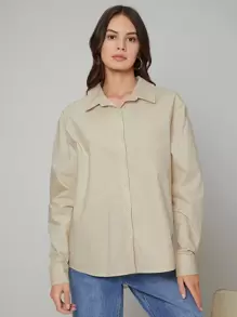 BizChic 素色弧形下擺襯衫 - 卡其色 - 查看 5