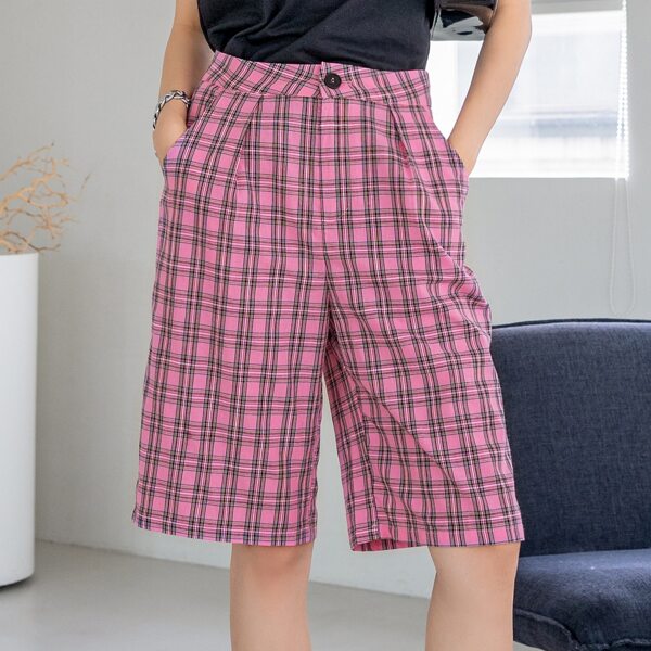 

Plaid Button Fly Shorts, Pink