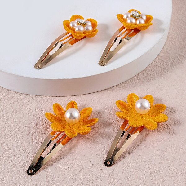 

4pcs Toddler Girls Faux Pearl & Flower Decor Hair Clip, Multicolor