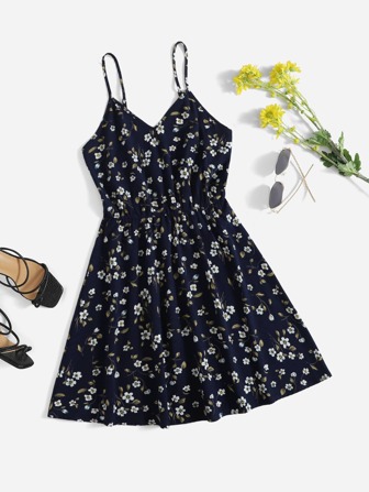 فستان كامي مزهر بالأقحوان