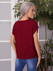 SHEIN LUNE Blusa de cuello con abertura de ojo de manga murciélago - Burdeos - Ver 2