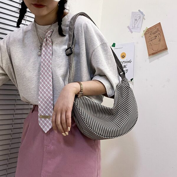

Houndstooth Graphic Baguette Bag, Black