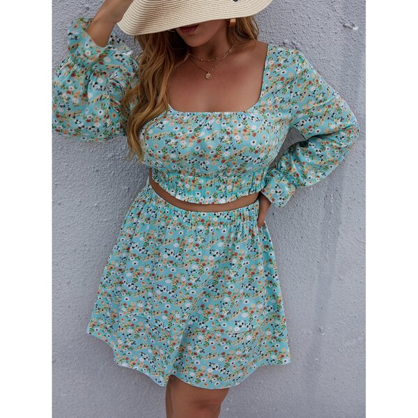 

Plus Scoop Neck Ditsy Floral Top & A-Line Skirt, Mint green