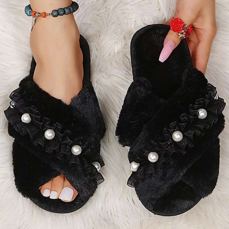 

Criss Cross Fluffy Slippers, Black