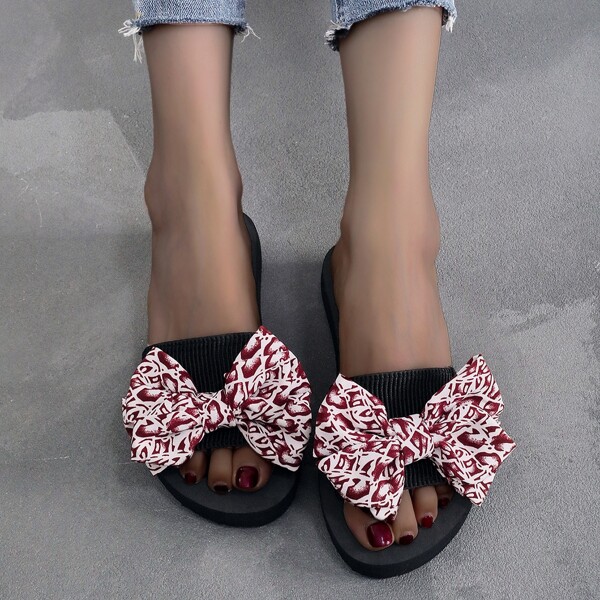

Geometric Pattern Bow Decor Slides, Multicolor