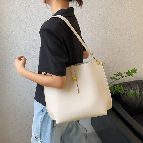 

Minimalist Shoulder Bag, White