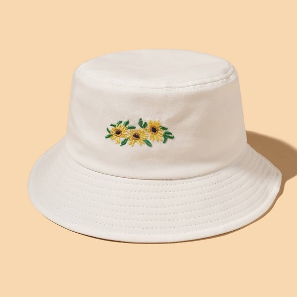 

Daisy Embroidered Bucket Hat, White