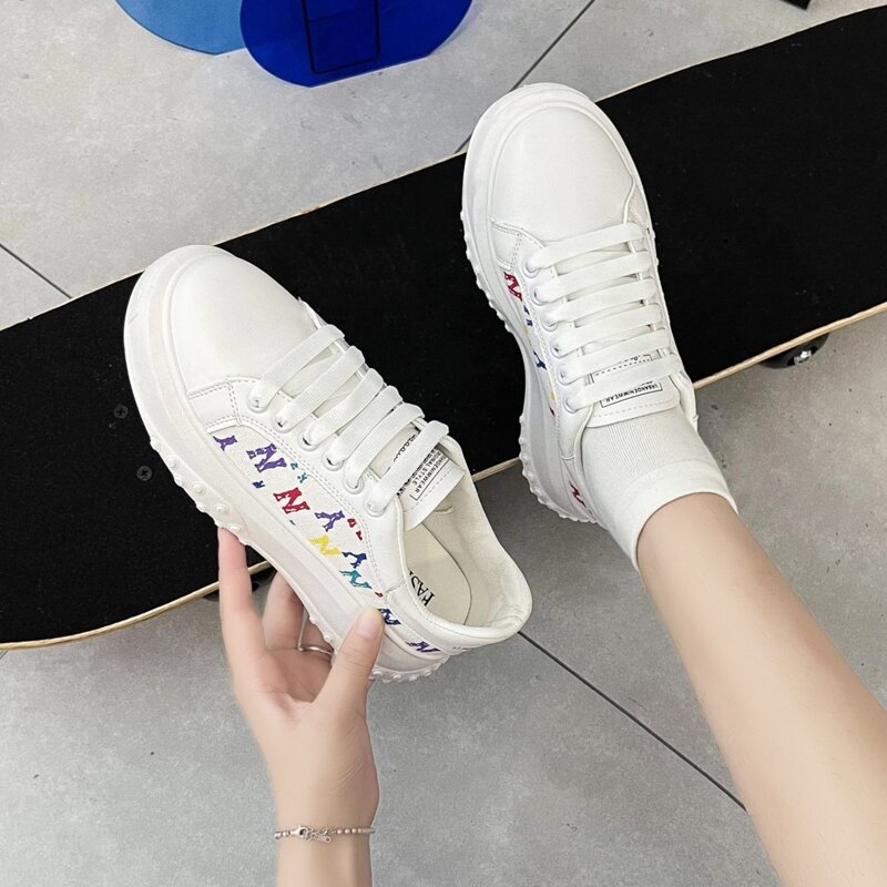 

Lace Up Front Skate Shoes, White