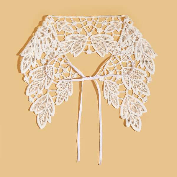 

Leaf Detail Faux Dickey Collar, White