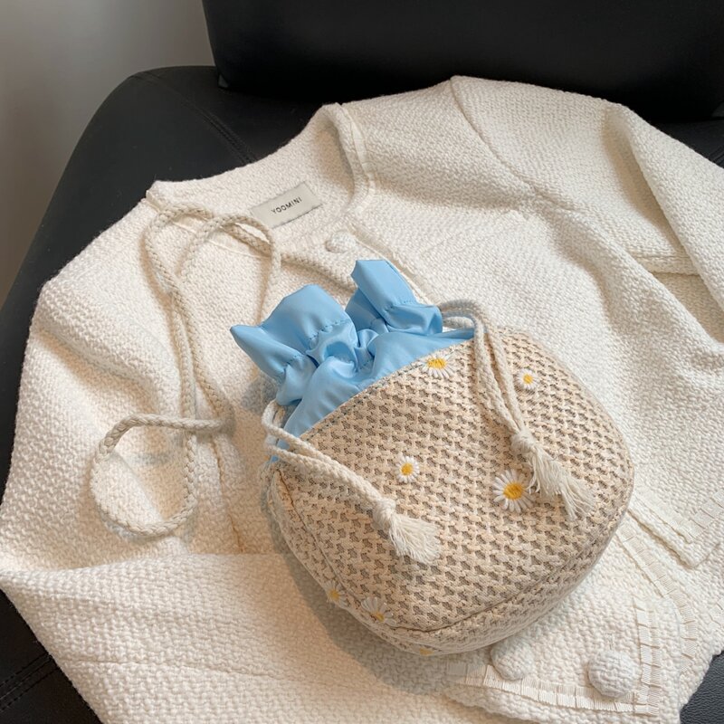 

Daisy Floral Embroidery Woven Bucket Bag, Blue