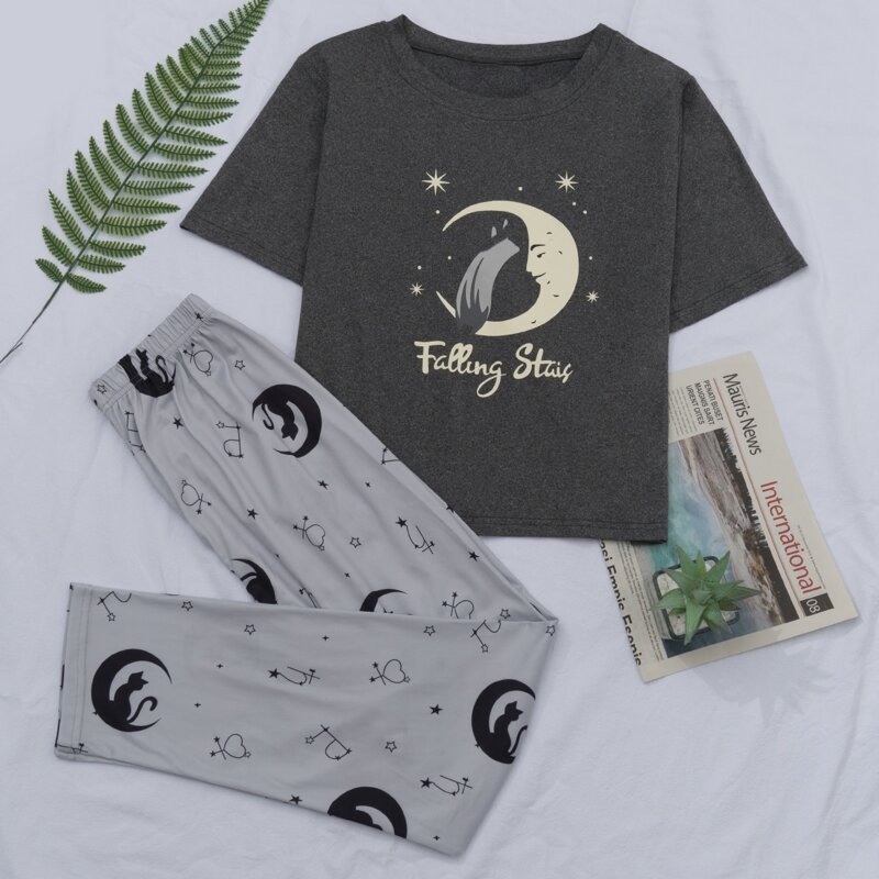 

Moon And Letter Graphic Tee & Pants PJ Set, Multicolor