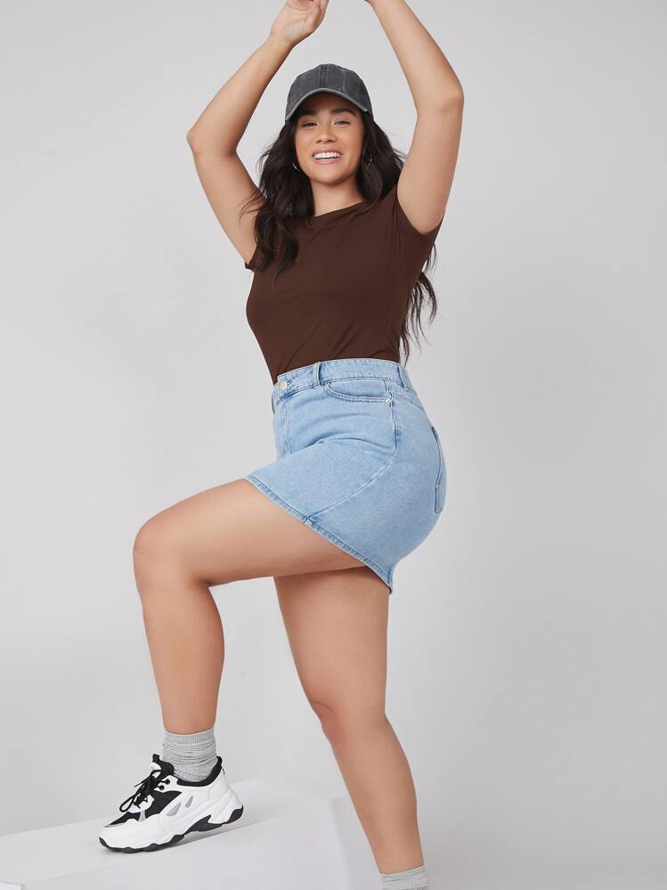 SHEIN BASICS למידות גדולות טי דק סלים עגול צוואר - חום קפה - ראה 4