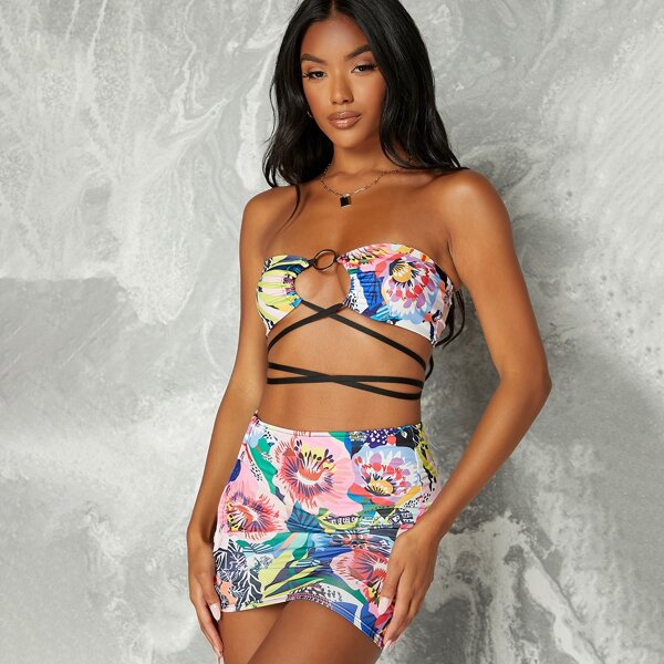 

Colorful Floral Print Cutout Crop Tube Top & O-Ring Mini Skirt Set, Multicolor