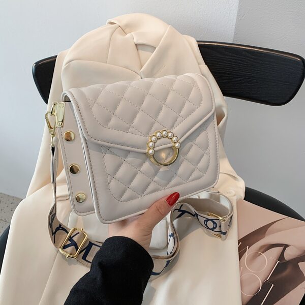 

Studded Decor Quilted Crossbody Bag, White